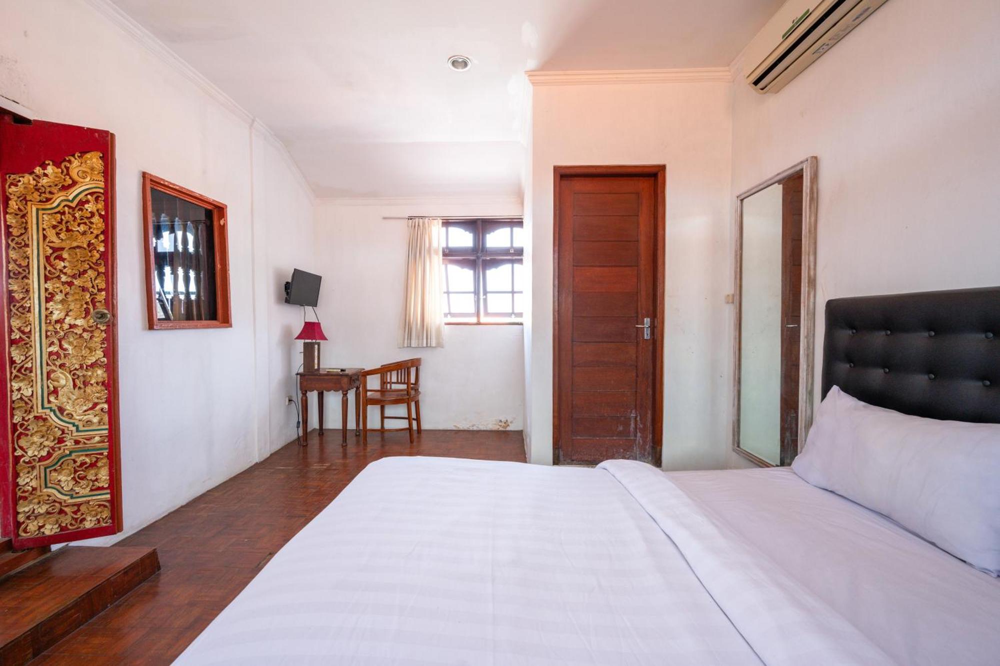 Ceria Guesthouse Seminyak Mitra Reddoorz Екстериор снимка
