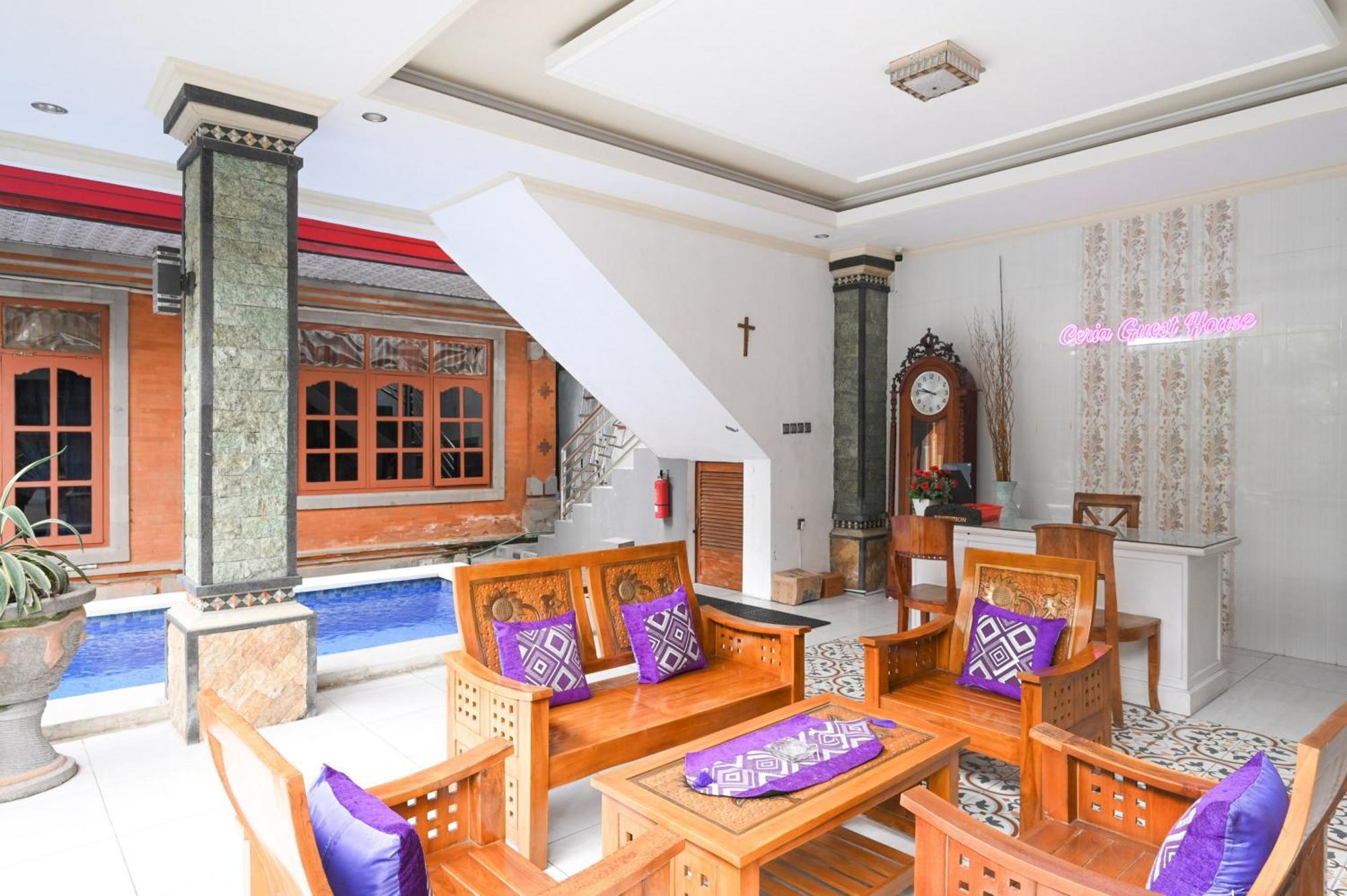 Ceria Guesthouse Seminyak Mitra Reddoorz Екстериор снимка